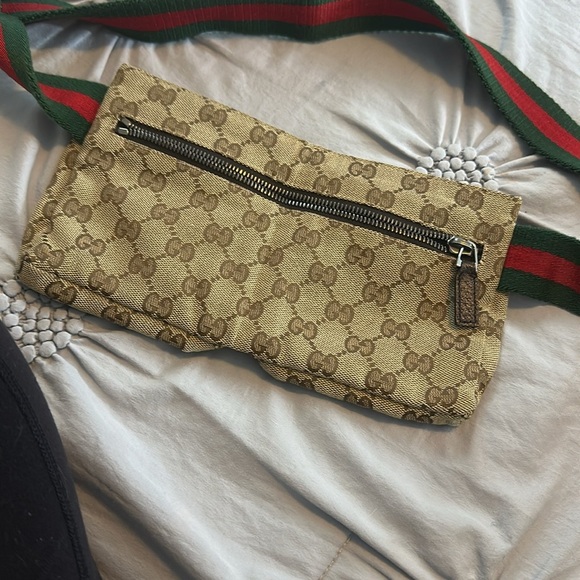 AUTHENTIC Gucci Beige and Brown Belt Bag - Picture 4 of 8